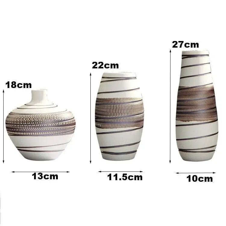 Vintage ceramic vase - Julia M LifeStyles